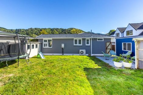 Photo of property in 46 Holdsworth Avenue, Trentham, Upper Hutt, 5018