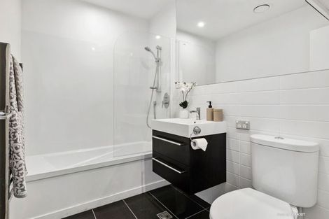 Photo of property in 19/8 Thatcher Crescent, Crofton Downs, Wellington, 6035