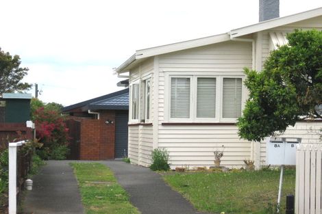 Photo of property in 8 Alberta Street, Point Chevalier, Auckland, 1022