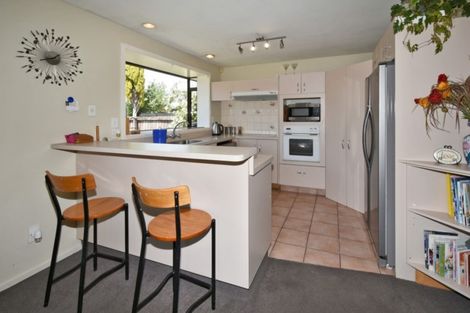 Photo of property in 34 Lowry Avenue, Redwood, Christchurch, 8051