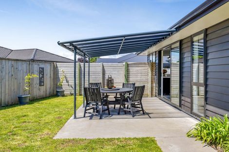 Photo of property in 8 Wheki Lane, Inglewood, 4330