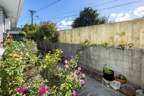 Photo of property in 2/39 Palmer Court, Silverstream, Upper Hutt, 5019
