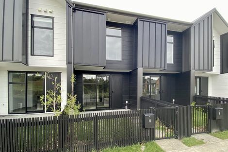 Photo of property in 10 Tuputupu Drive, Kumeu, 0810