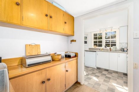 Photo of property in 26 Kauri Street, Eastbourne, Lower Hutt, 5013