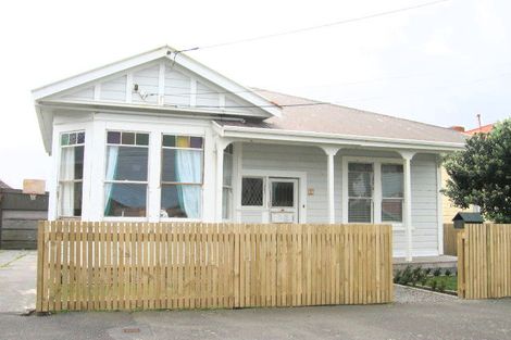 Photo of property in 14 Wha Street, Lyall Bay, Wellington, 6022