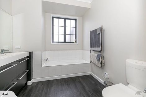 Photo of property in 5 Casey Avenue, Fairfield, Hamilton, 3214