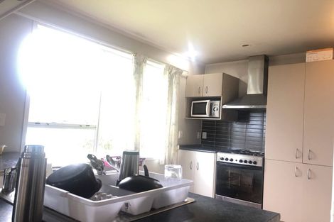 Photo of property in 14a Target Road, Totara Vale, Auckland, 0629