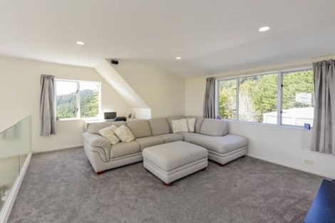 Photo of property in 46 Eucalyptus Way, Nikau Valley, Paraparaumu, 5032