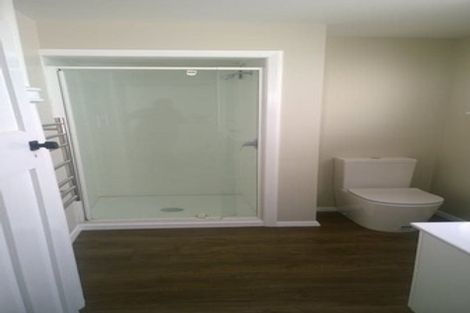 Photo of property in 17 Lower North Terrace, Kelburn, Wellington, 6012