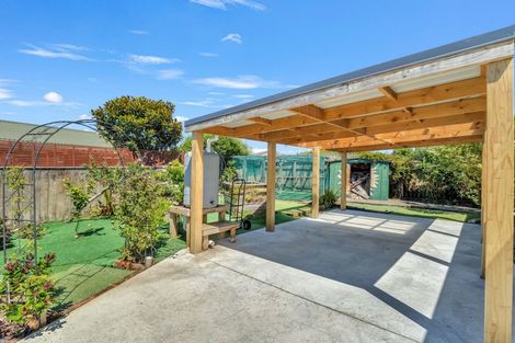 Photo of property in 11 Poutama Place, Tawhero, Whanganui, 4501