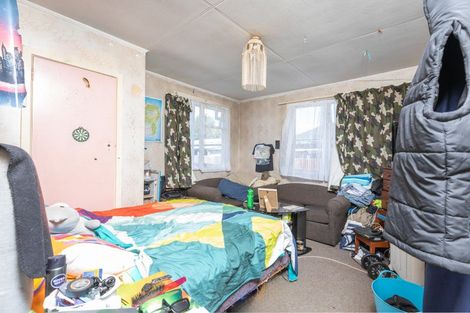 Photo of property in 16 Grant Crescent, Masterton, 5810