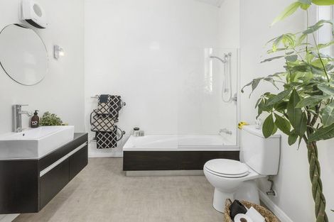 Photo of property in 4 Dawson Street, Berhampore, Wellington, 6023