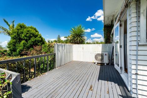 Photo of property in 19 Chorley Avenue, Massey, Auckland, 0614