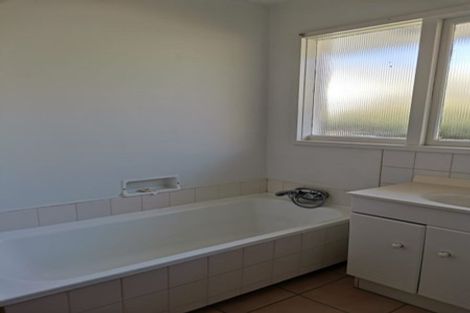 Photo of property in 30 Longmuir Street, Ilam, Christchurch, 8041