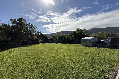Photo of property in 27 Ranui Street, Waikawa, Picton, 7220