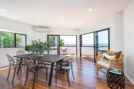 Photo of property in 139 Mount Pleasant Road, Mount Pleasant, Christchurch, 8081