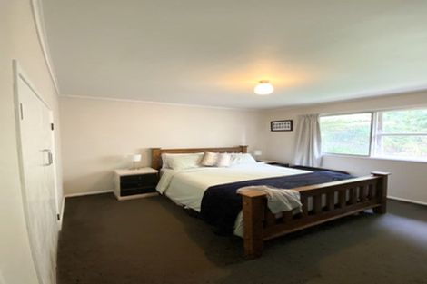 Photo of property in 93 Fairclough Road, Beach Haven, Auckland, 0626