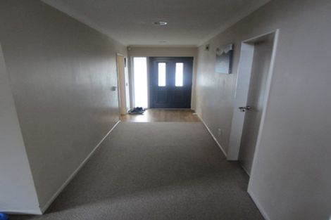 Photo of property in 12a Cambridge Street, Tawa, Wellington, 5028