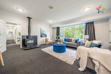 Photo of property in 49 Manuka Street, Stokes Valley, Lower Hutt, 5019