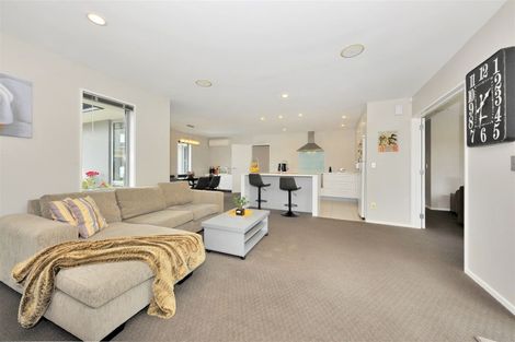 Photo of property in 18 Heathridge Place, Lincoln, 7608