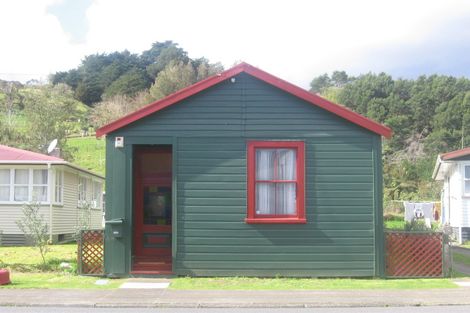 Photo of property in 21 George Street, Hikurangi, 0114