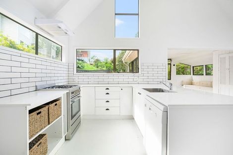 Photo of property in 2/8 Lydia Avenue, Northcote, Auckland, 0627