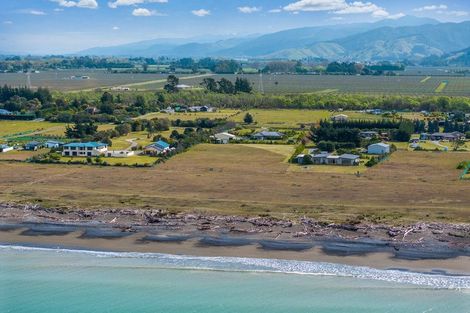 Photo of property in 32 Hinepango Drive, Rarangi, Blenheim, 7273
