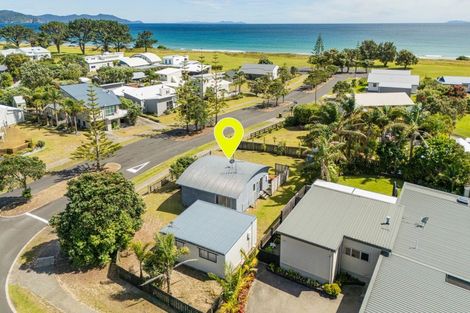 Photo of property in 100 Ocean Close, Matarangi, Whitianga, 3592