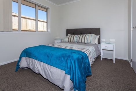 Photo of property in 80 Golden Shore Place, Coromandel, 3506