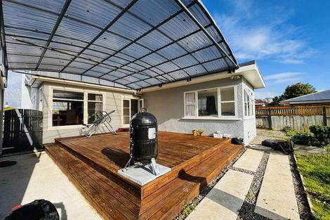 Photo of property in 21 Vernon Avenue, Takaro, Palmerston North, 4412