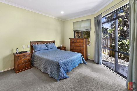 Photo of property in 11 Lamia Place, The Gardens, Auckland, 2105