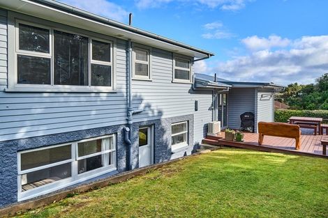 Photo of property in 92 Mana View Road, Paremata, Porirua, 5026