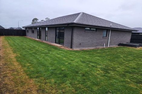 Photo of property in 2 Tara Crescent, Woodend, 7610