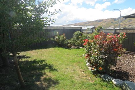 Photo of property in 84 Inniscort Street, Cromwell, 9310