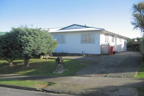 Photo of property in 18 Morning View, Titahi Bay, Porirua, 5022