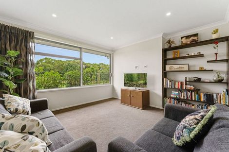 Photo of property in 44 Butterworth Crescent, Papamoa Beach, Papamoa, 3118