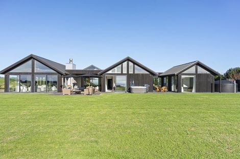 Photo of property in 438a Lwr Pitone Road, Pitone, New Plymouth, 4374