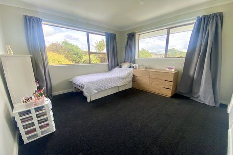 Photo of property in 7 Sealand Place, Mangere Bridge, Auckland, 2022