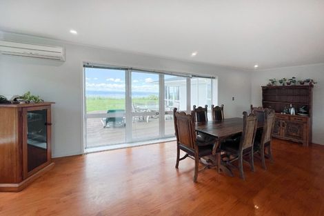 Photo of property in 51 Tiri Road, Manly, Whangaparaoa, 0930