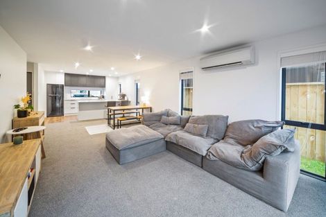 Photo of property in 76 Jacks Landing Drive, Hamilton Lake, Hamilton, 3204