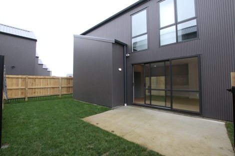 Photo of property in 2a Otaimako Place, Mangere, Auckland, 2022