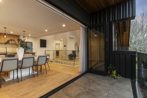 Photo of property in 33 Renata Crescent, Te Atatu Peninsula, Auckland, 0610