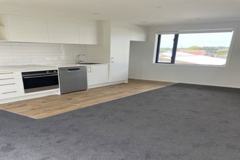 Photo of property in 10/1 Fruitvale Road, New Lynn, Auckland, 0600
