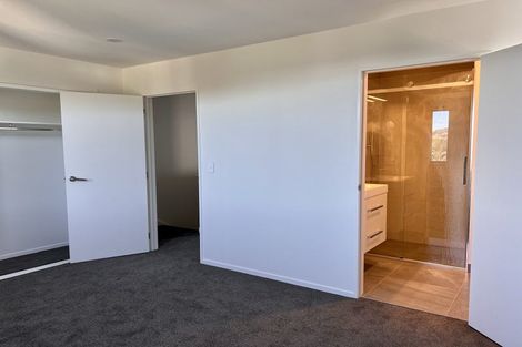 Photo of property in 14 Bee Lane, Whitby, Porirua, 5024