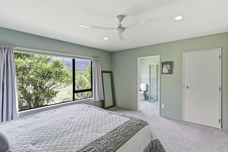 Photo of property in 84 Derham Road, Te Horo, Otaki, 5581