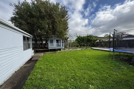 Photo of property in 85 Santiago Crescent, Unsworth Heights, Auckland, 0632