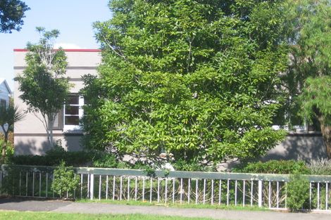 Photo of property in 1/8 Reid Road, New Lynn, Auckland, 0600