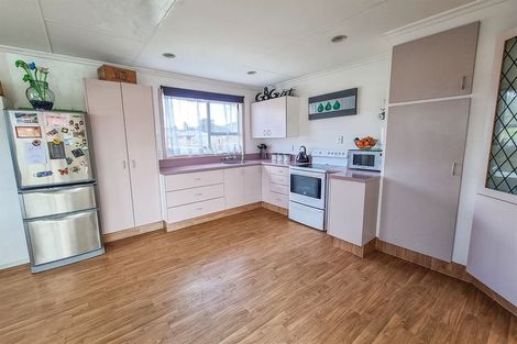 Photo of property in 20 Bard Street, Clinton, 9534