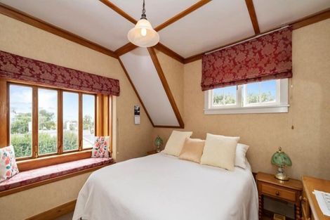 Photo of property in 66 Gilbert Street, New Plymouth, 4310