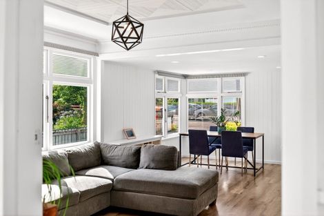 Photo of property in 382 High Street South, Carterton, 5713